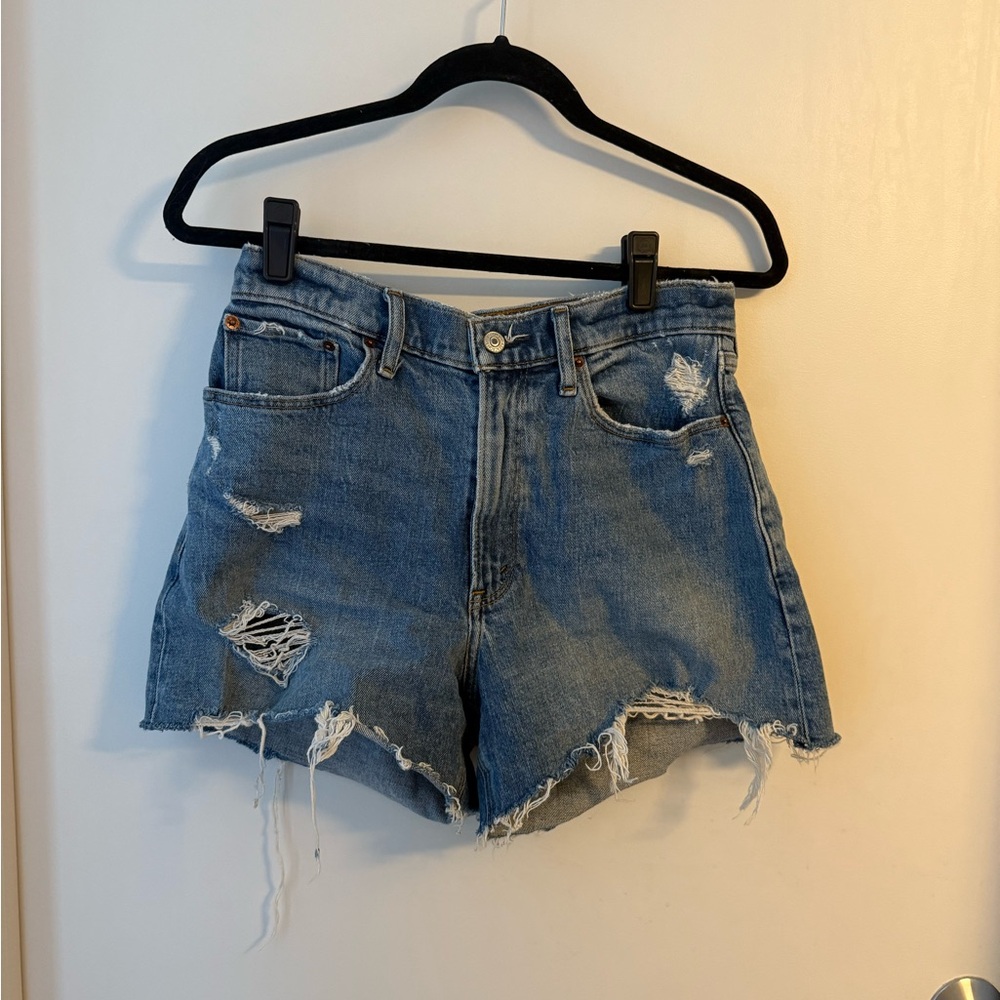 Abercrombie & Fitch Curve Love High Rise 4 Inch Mom Shorts